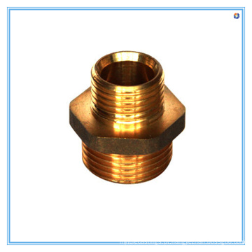 Encaixe de bronze do redutor do hex por processamento fazendo à máquina do CNC